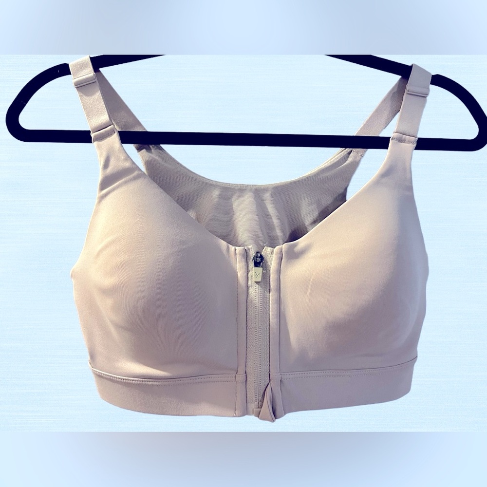 NWOT Old Navy Sports Bra